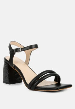 EDYTA Ankle Strap Block Heel Sandals In Black