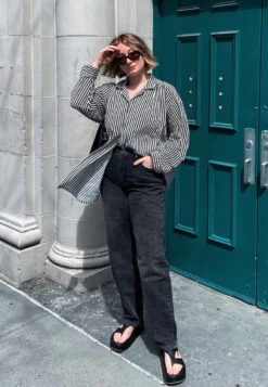 HATHAWAY Slip-On Platform Sandal In Black -Velvettes Shoes Shop RCSH2382